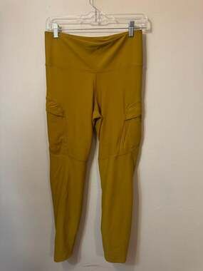 Old Navy Active High-Rise PowerSoft Go-Dry Cargo Leggings in Mustard Yellow